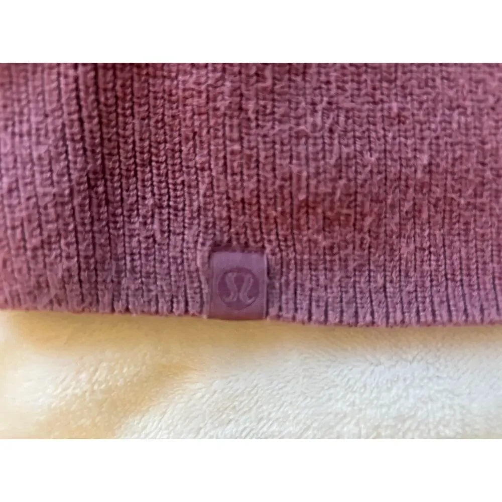 Lululemon Merino Wool-Blend Ribbed Crew neck Sweater - size 8